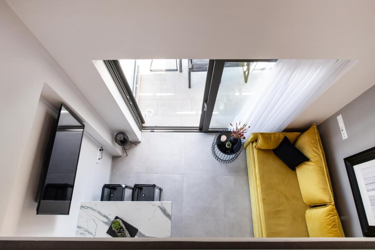 Above Blue Maisonettes Grey Diamond Nikiana Exterior photo